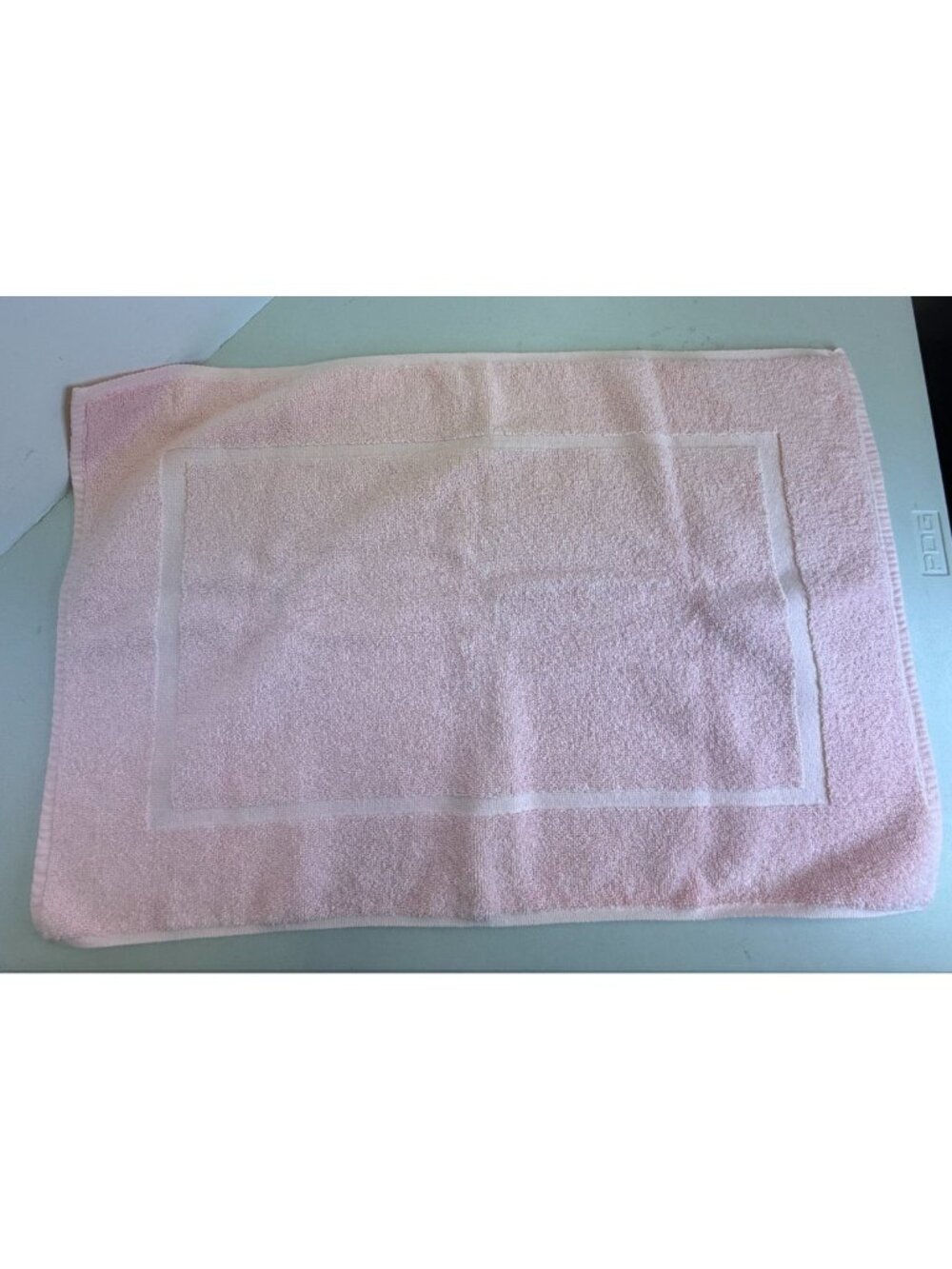 Stevens Bath Mat Solid Pink 1970s USA Made